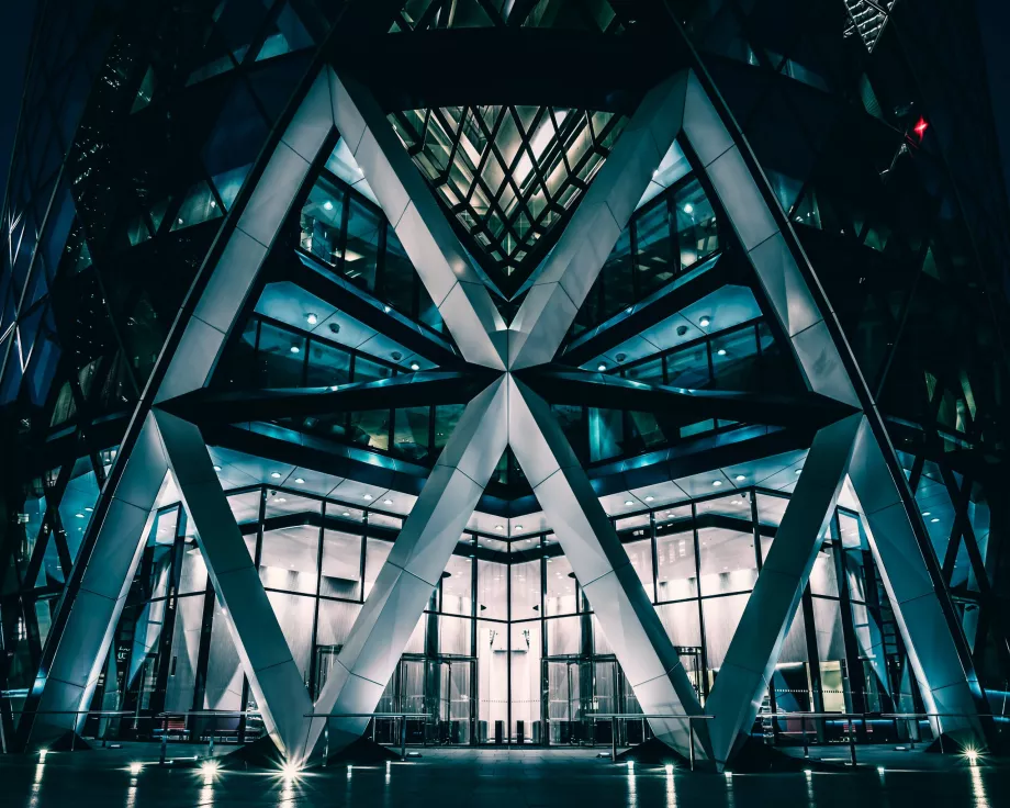 Inngangen til skyskraperen