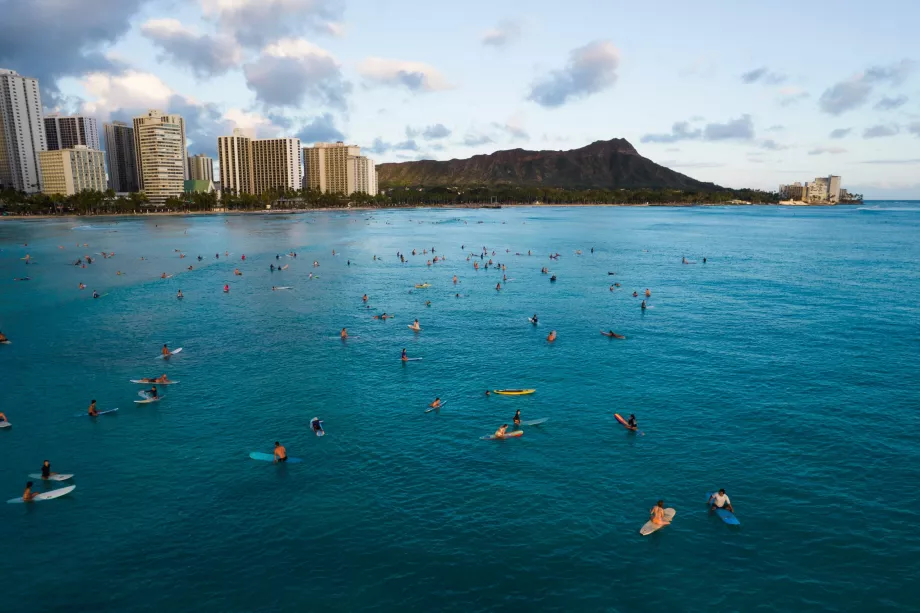 Surfing i Waikiki