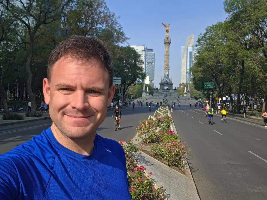 Søndag morgen løper jeg gjennom gatene i CDMX