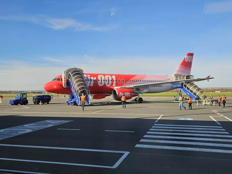 Airbus A320 på Ostrava lufthavn