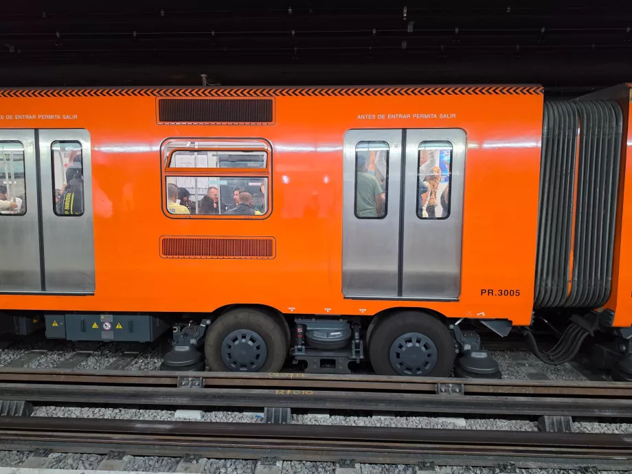 Gummidekk på metrotog