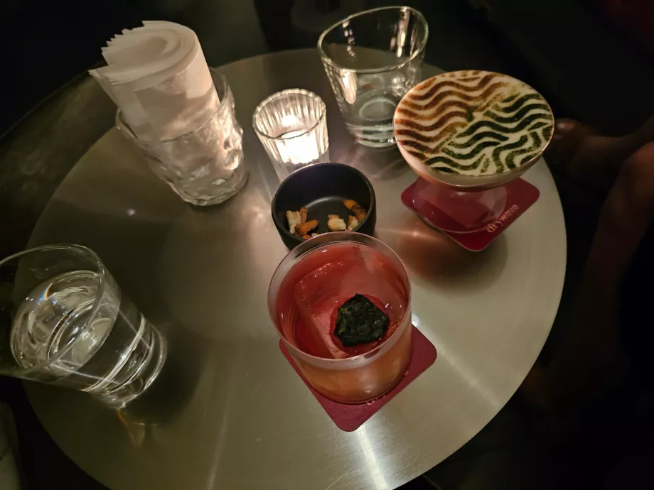 Dry Wave Cocktail Studio - våre drinker