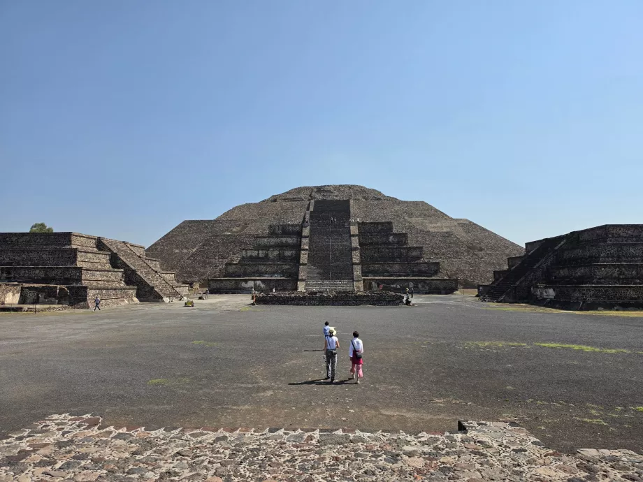 Månens pyramide