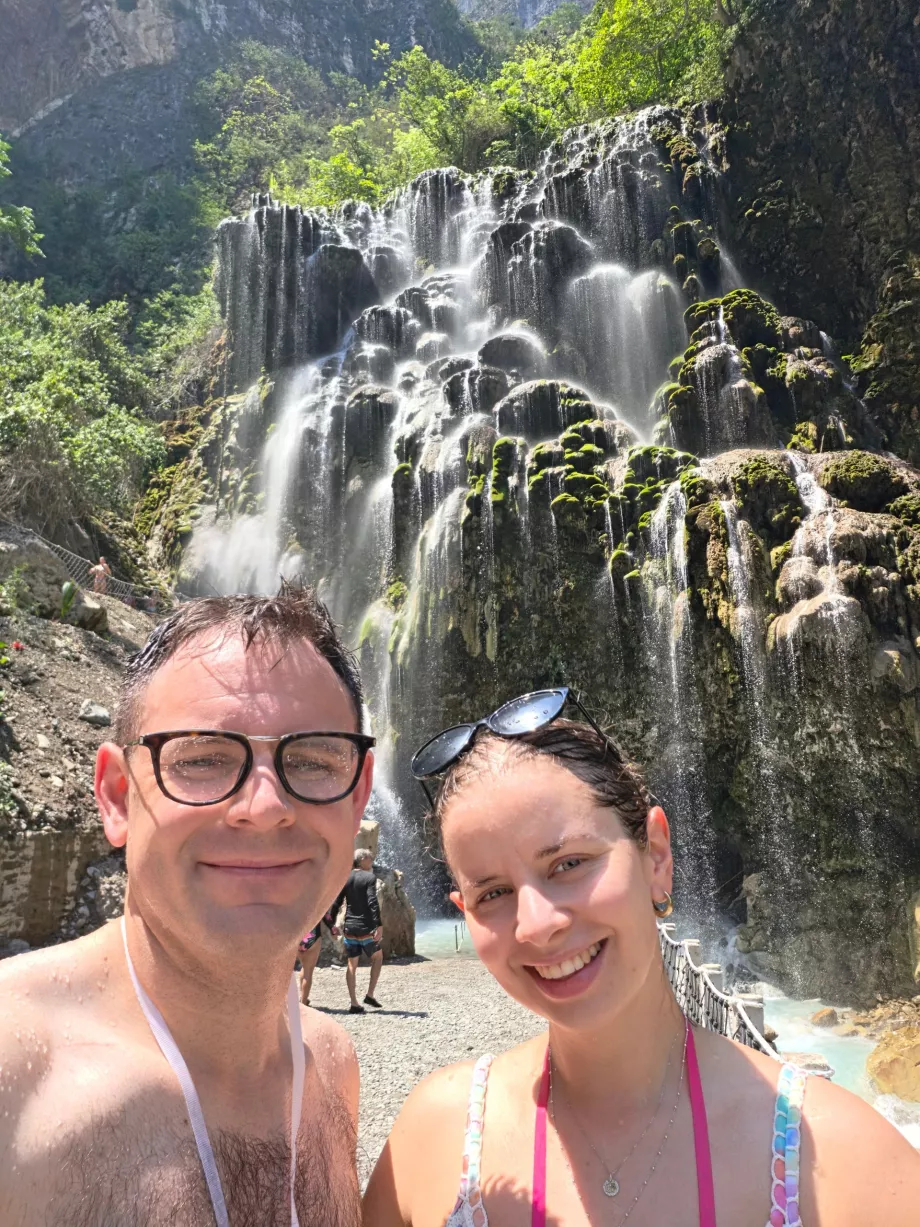Vi foran Tolantongo-fossen