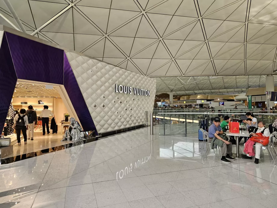 Louis Vuitton, HKG lufthavn