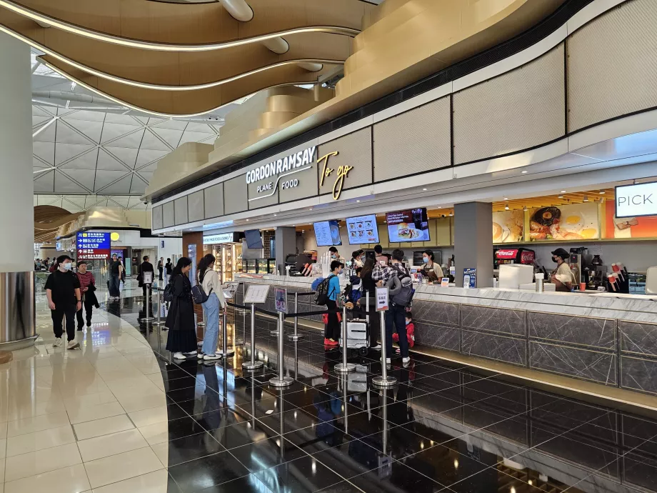 Gordon Ramsay Flymat, HKG lufthavn