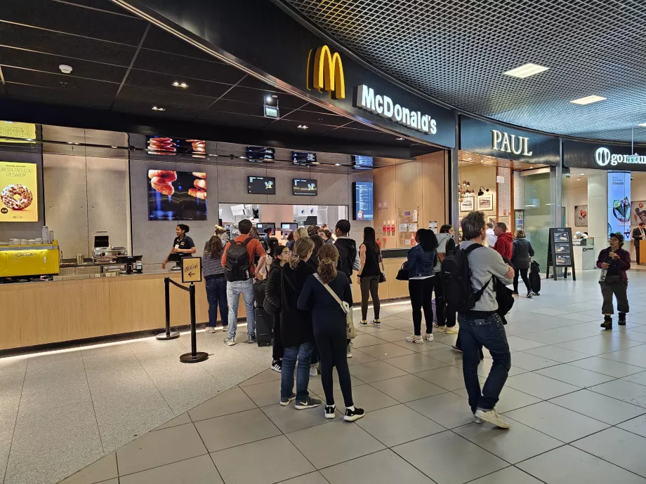 McDonald's, transittområde