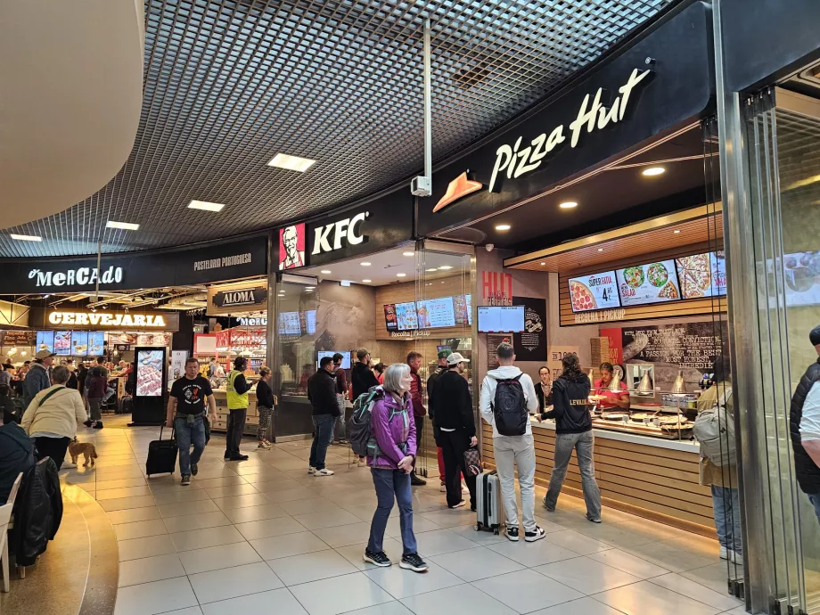 Hurtigmat, transittområde, flyplassen i Lisboa