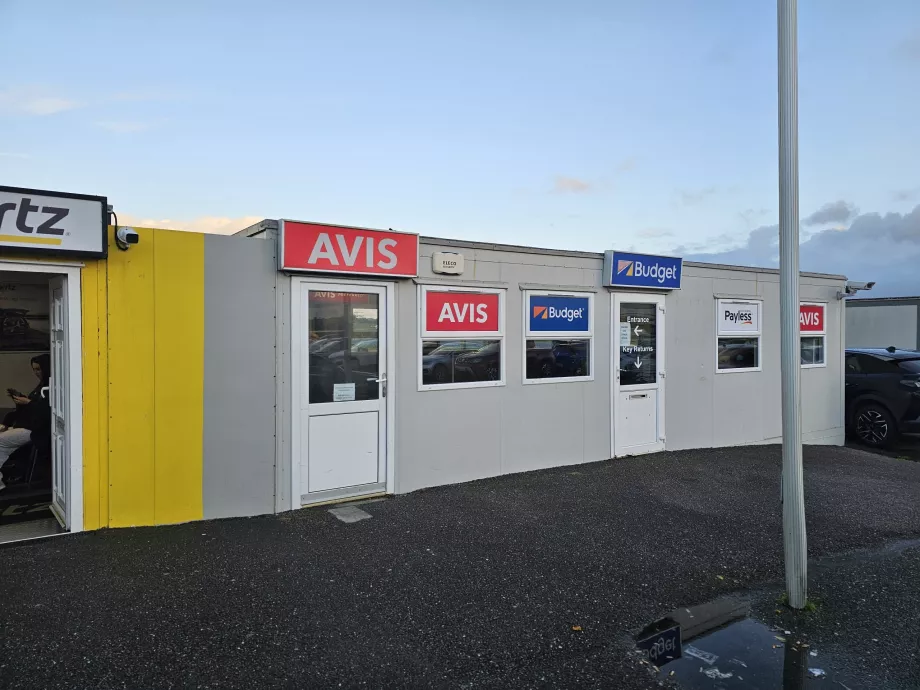 Skranker for bilutleie