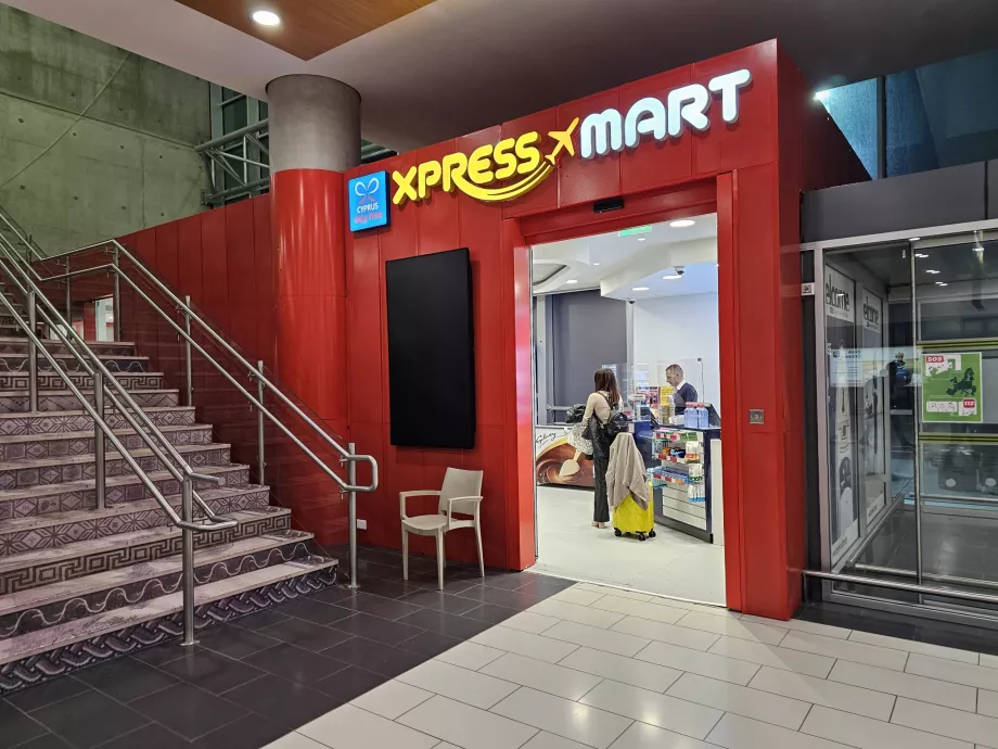 Minimarked i ankomsthallen