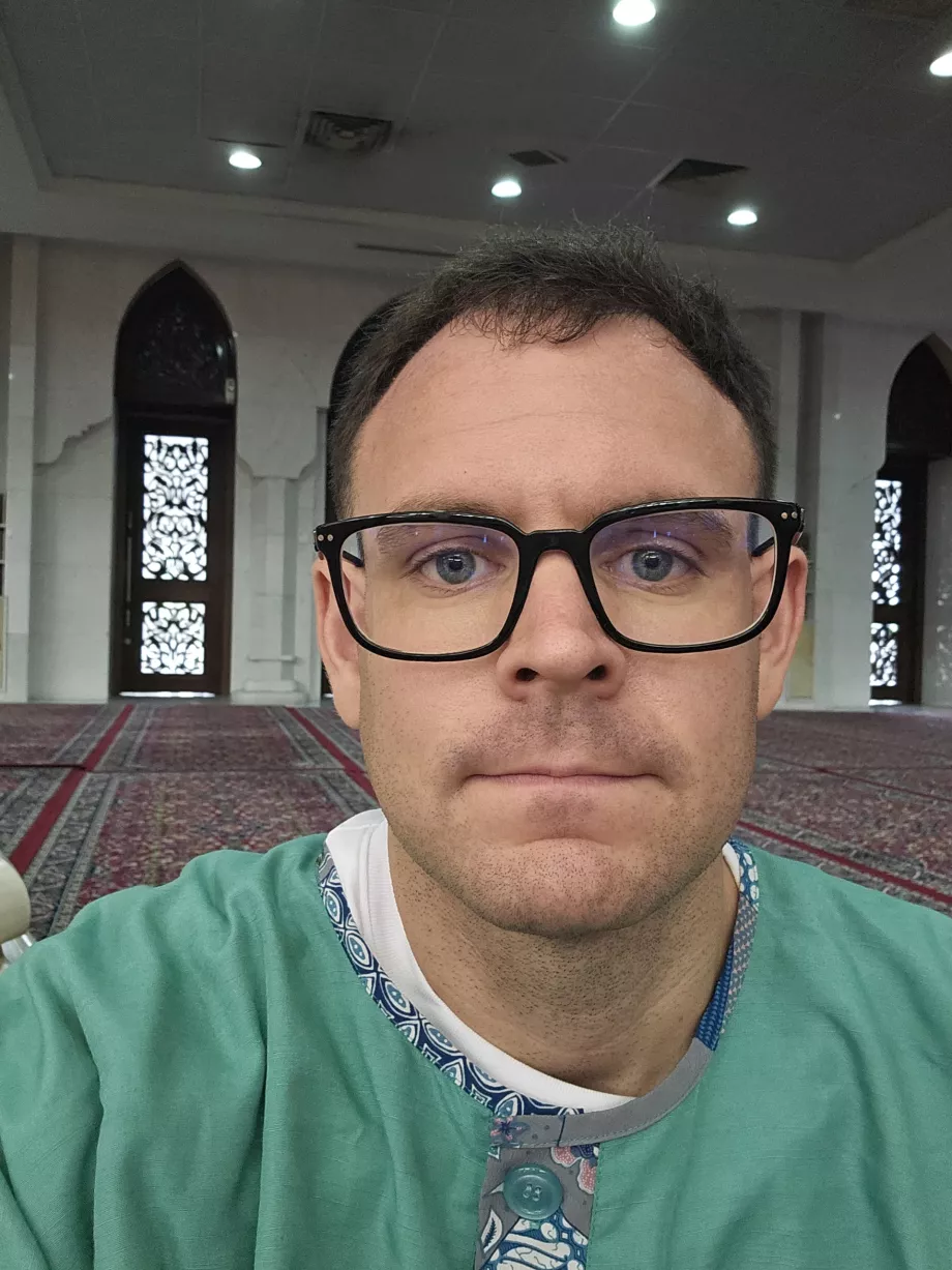 Moskeen i det føderale territoriet, lånt kjortel