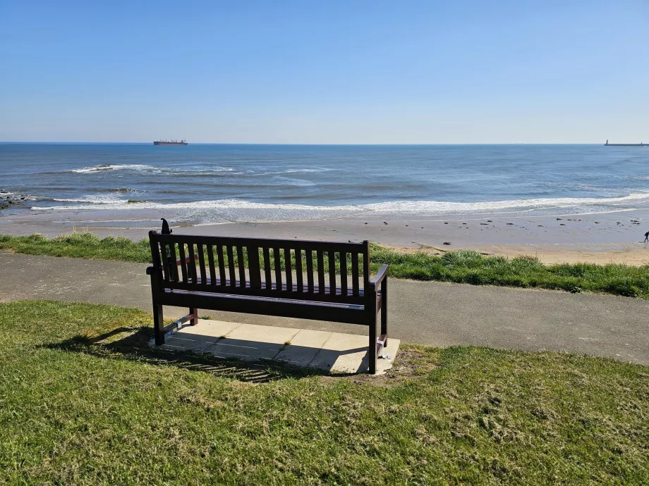 Long Sands Beach