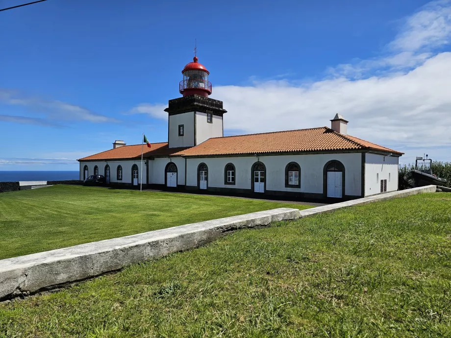 Lajes fyrtårn, Flores Island