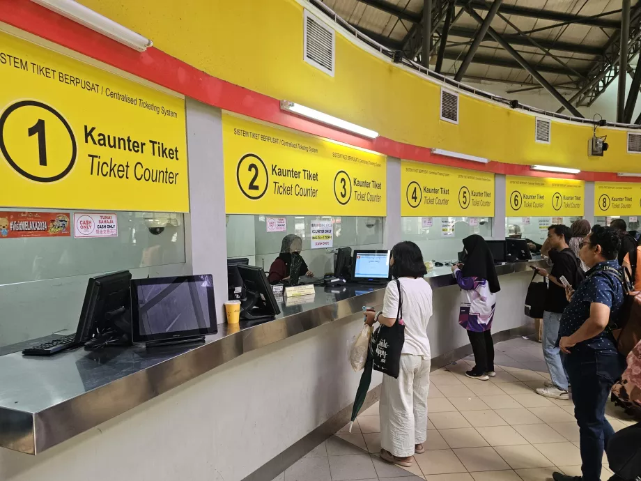 Billettkontorer på busstasjonen