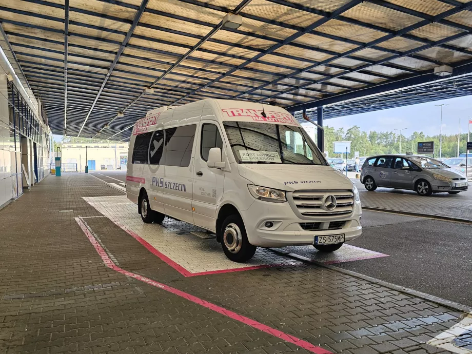 Minibuss på Szczecin lufthavn