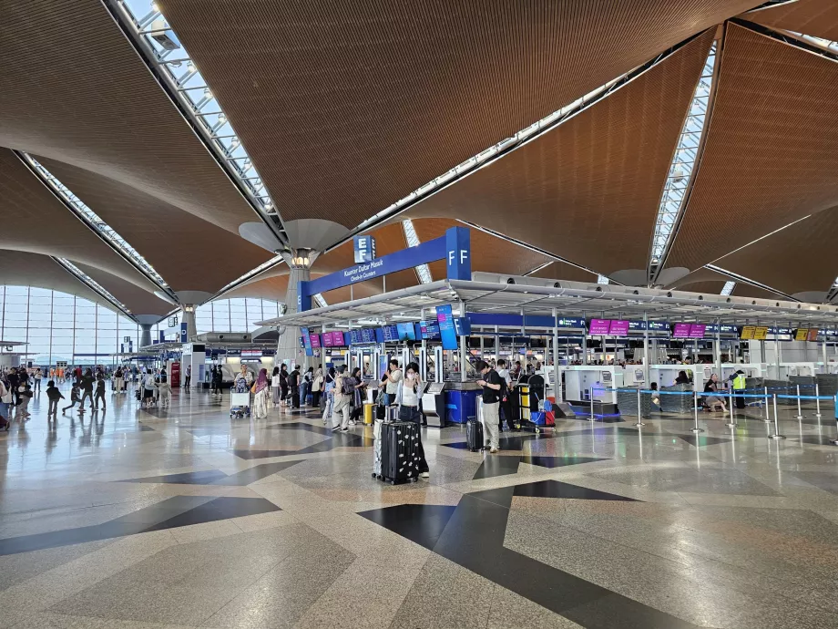 Terminal 1, innsjekking