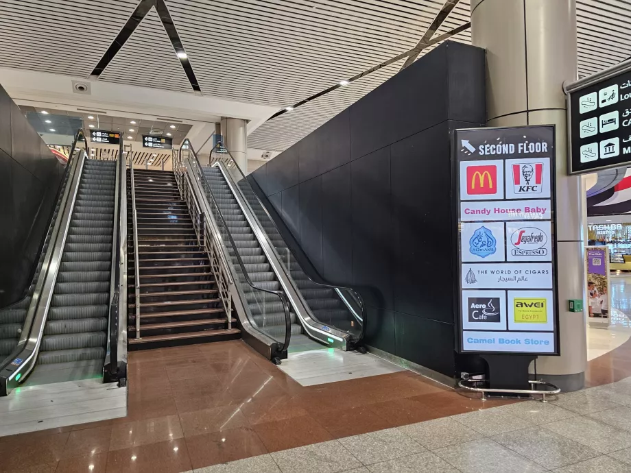 Food Court, transittseksjonen, Terminal 2