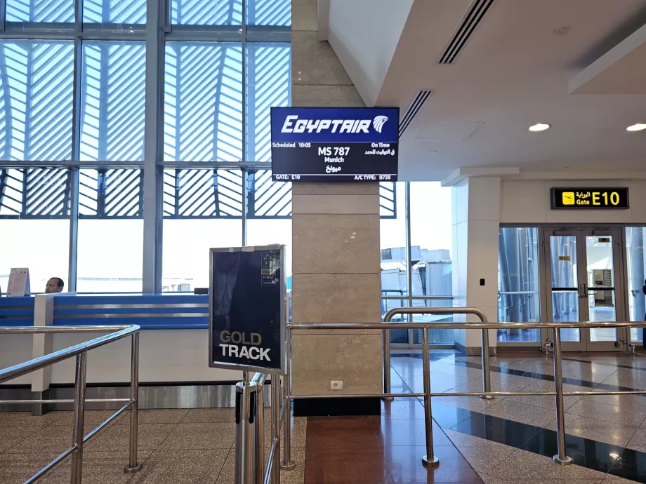 Ombordstigning på flyet til München