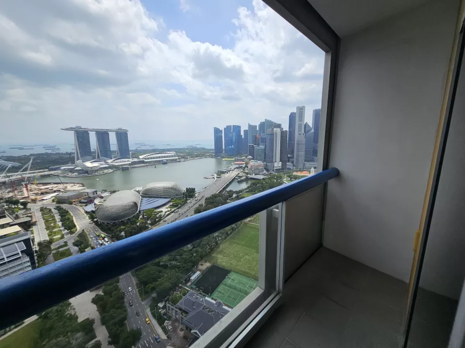 Utsikt over Marina Bay Sands fra balkongen