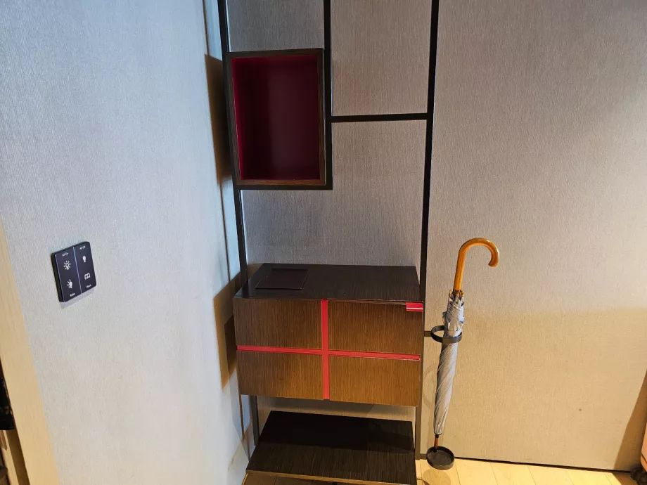 Oppbevaringsrom og paraply