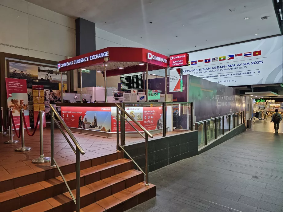 Vekselkontor, Terminal 2, offentlig del