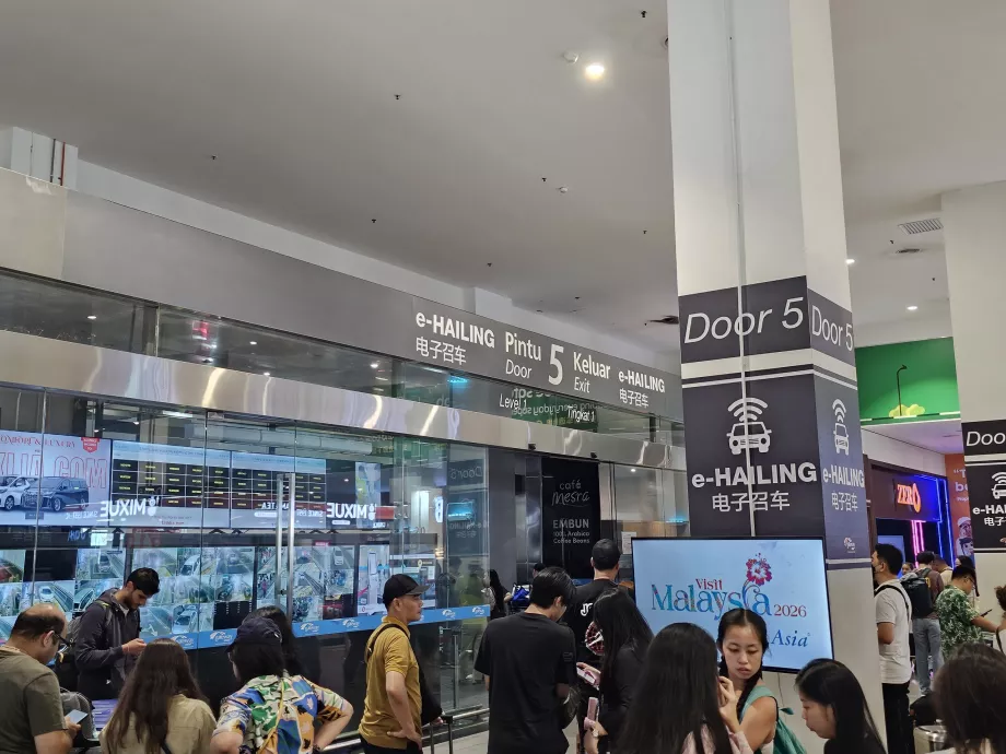 Stasjon Grab, Terminal 2