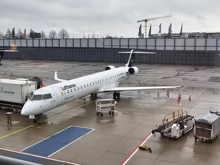 Flyet mitt på standplass i München