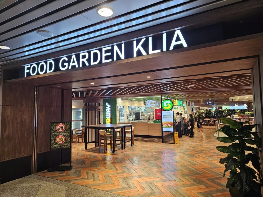 Food Court, Terminal 1, offentlig område