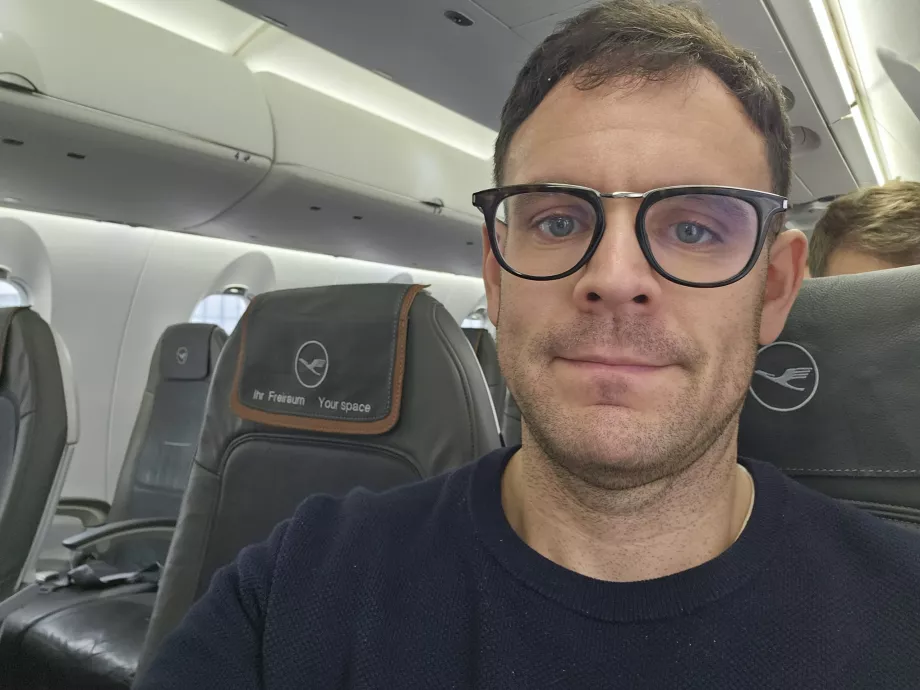 Jeg og det ledige setet ved siden av meg