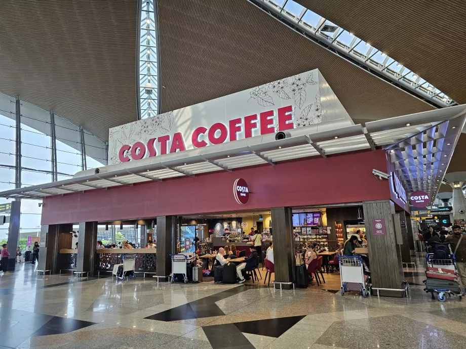 Costa Coffee, Terminal 1, offentlig område