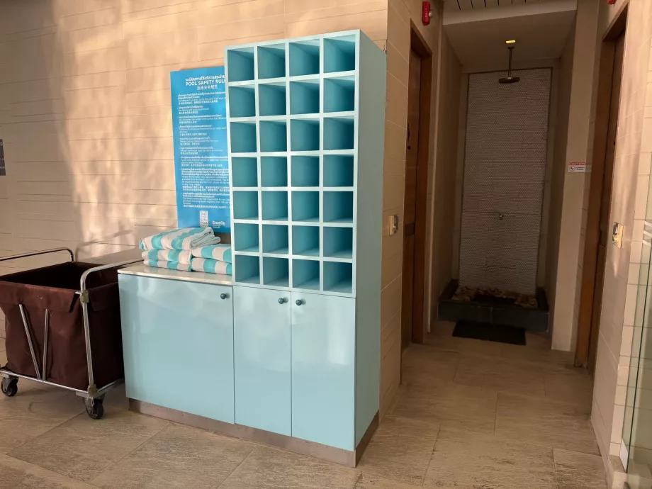 Håndklær ved bassenget