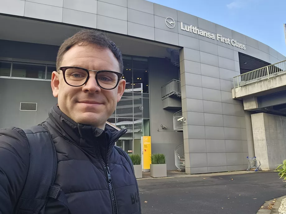 Meg før First Class-terminalen