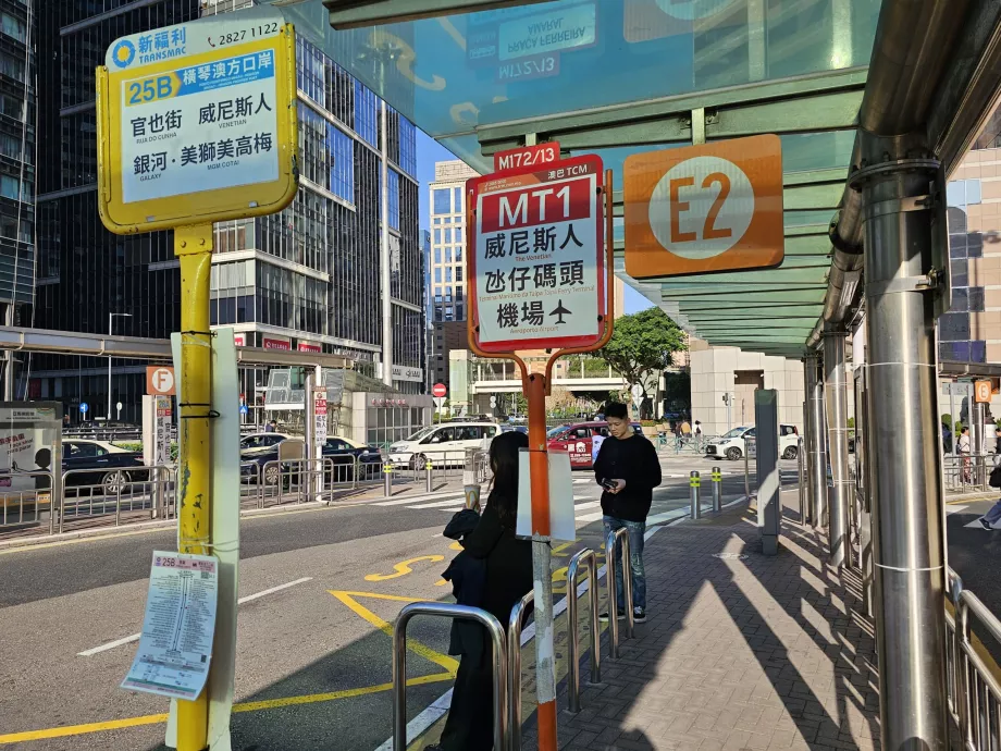 Stopp på Praca Ferreira do Amaral