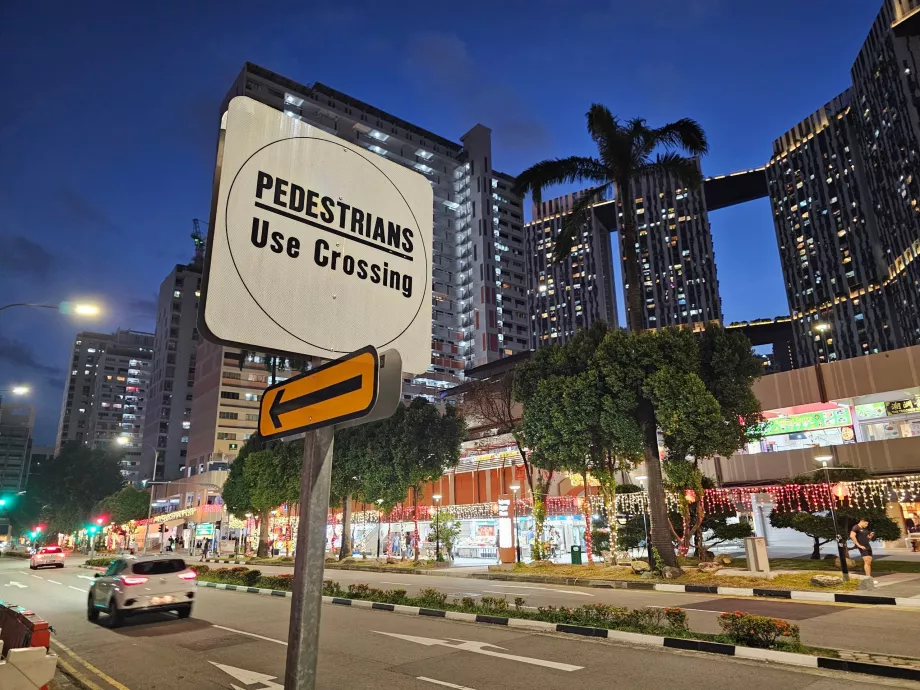 Informasjonsskilt for fotgjengere