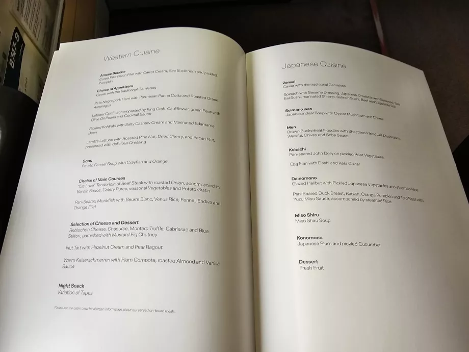 Hovedservering - forrett, hovedrett, dessert