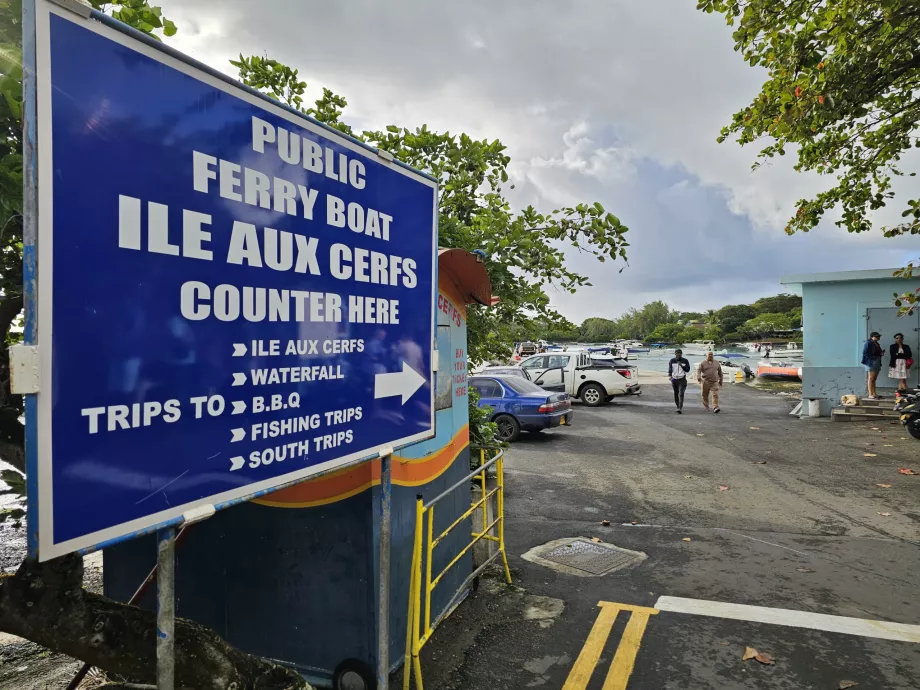 Ferge til Ile aux Cerfs