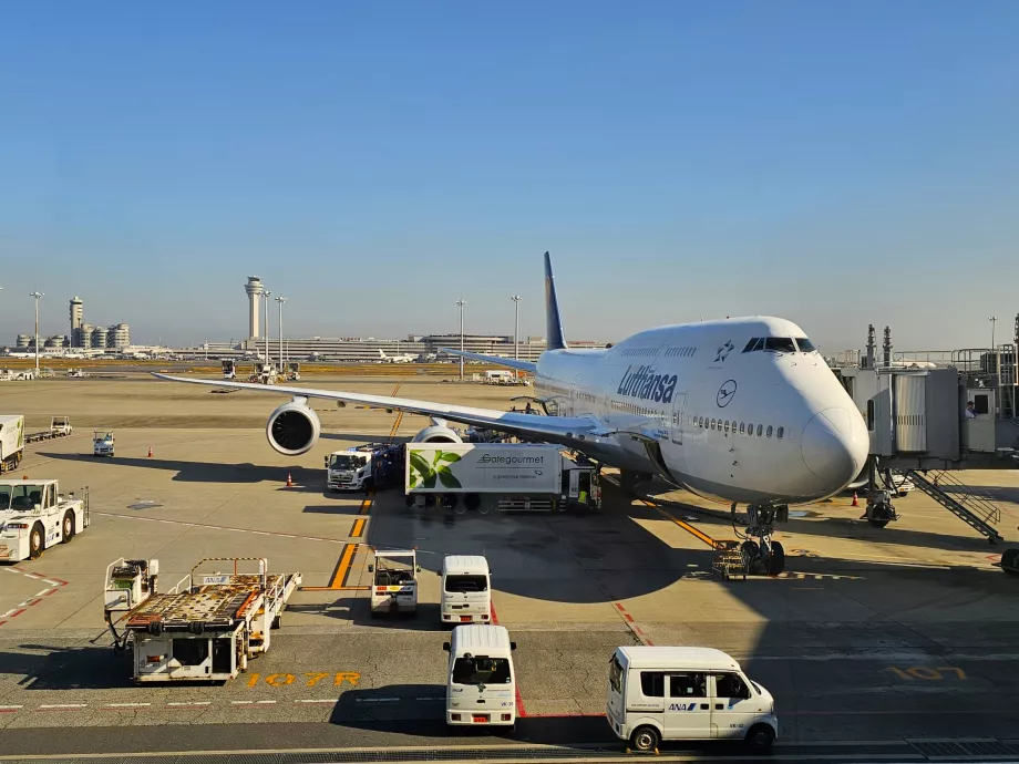 Boeing 747-8 på Haneda lufthavn