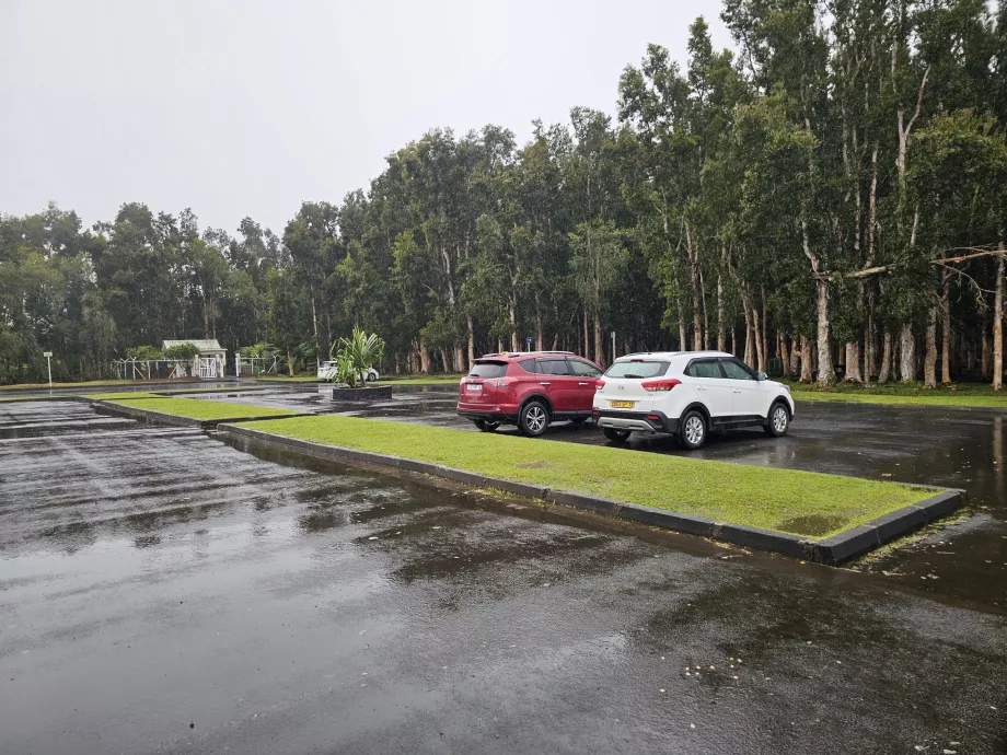 Parkering ved Alexandra Falls