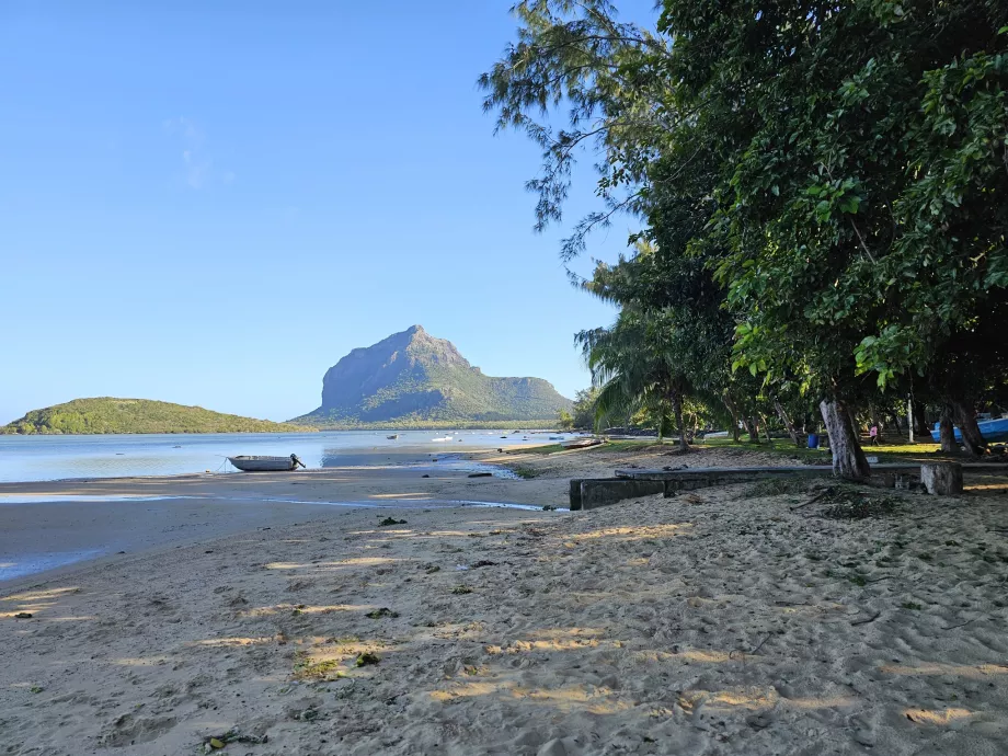 Le Morne offentlige strand