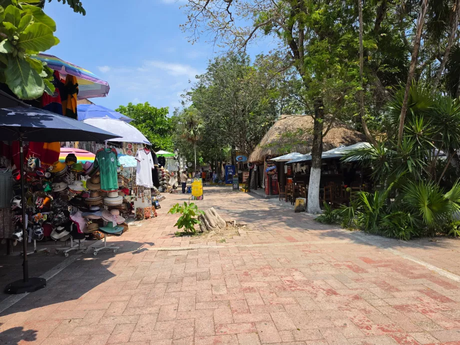 Det arkeologiske området i Tulum, suvenirbutikker