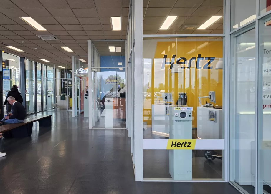 Skranker for bilutleie