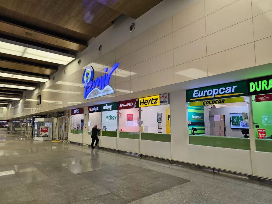 Skranker for bilutleie