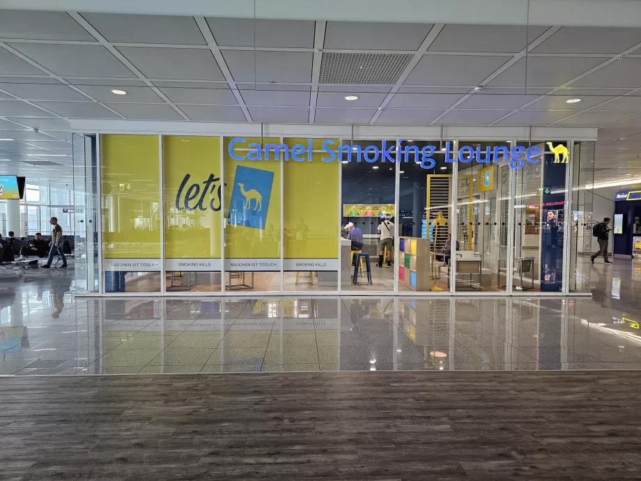 Røykesalonger i transittområdet