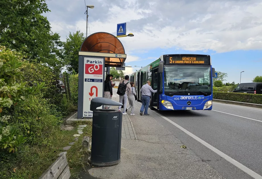 Tessera Triestina holdeplass