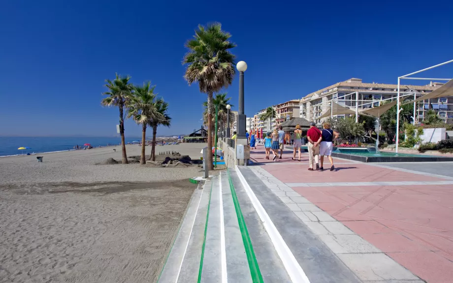 Strandpromenaden i Estepona