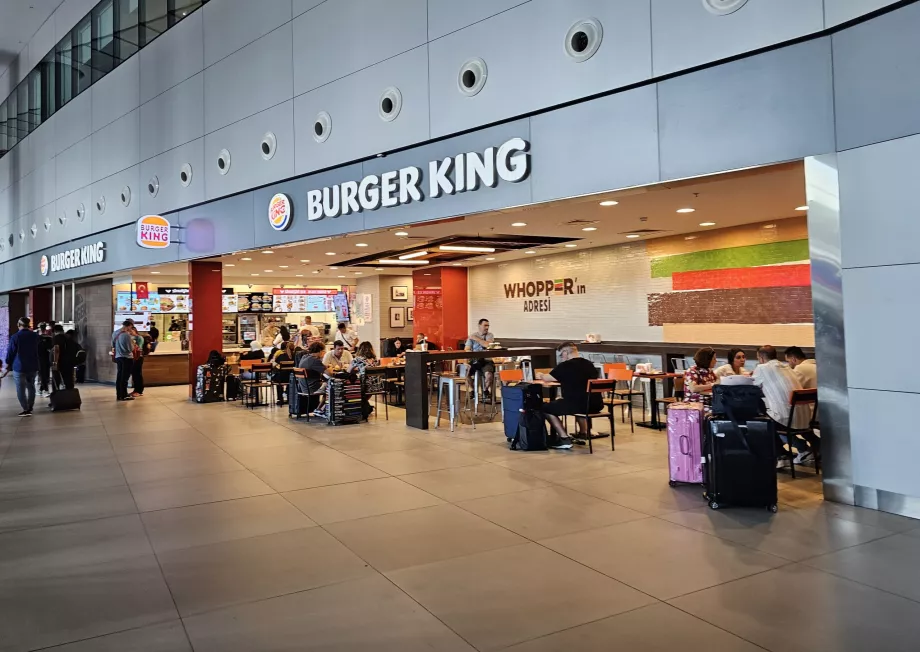 Buger King i ankomsthallen, offentlig område