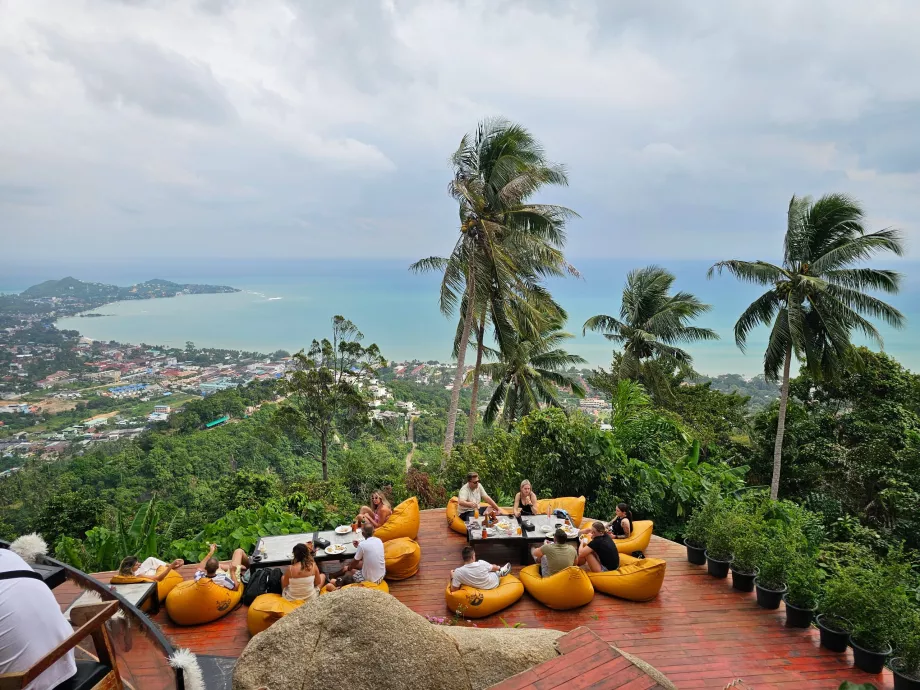 Restaurant på Overlap Stone 2