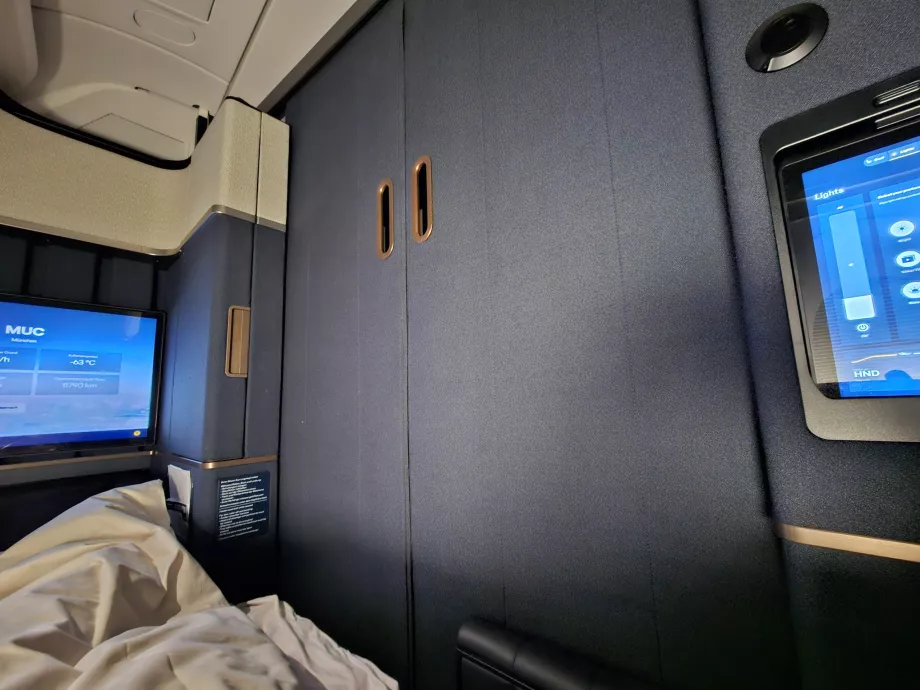 Den lukkede døren til suiten min