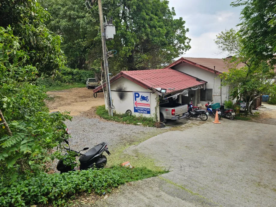 Coral Cove Beach, parkering for scootere