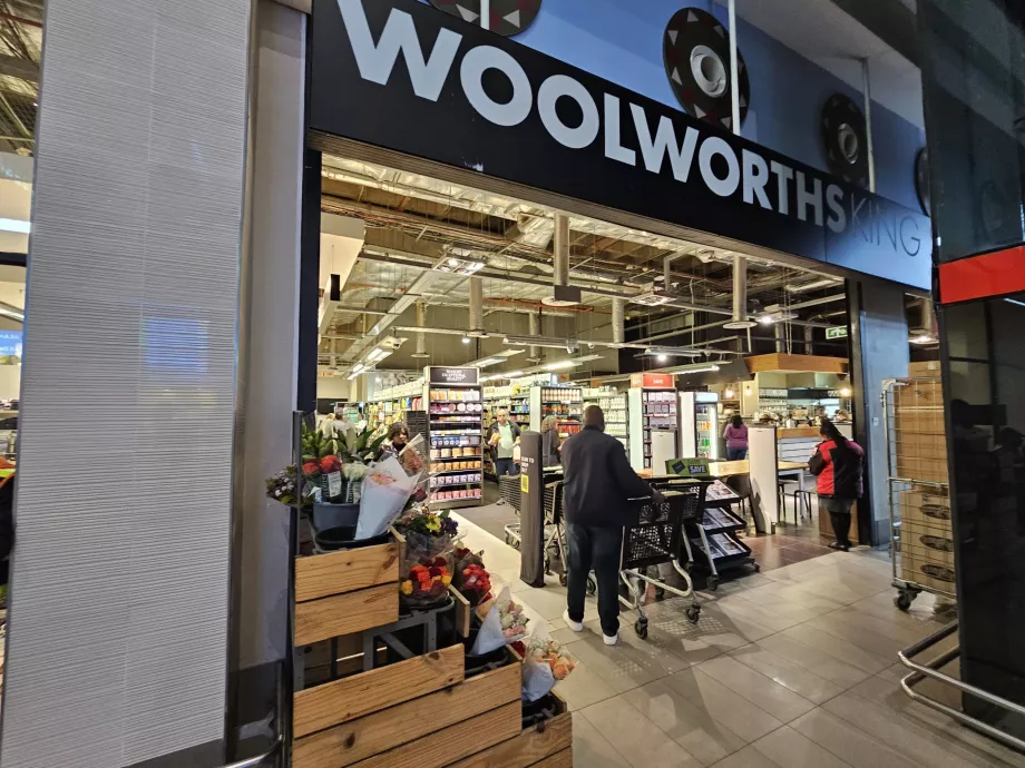 Woolworths Supermarket, offentlig område